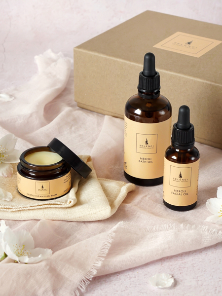 Picture of Neroli Deluxe Gift set.